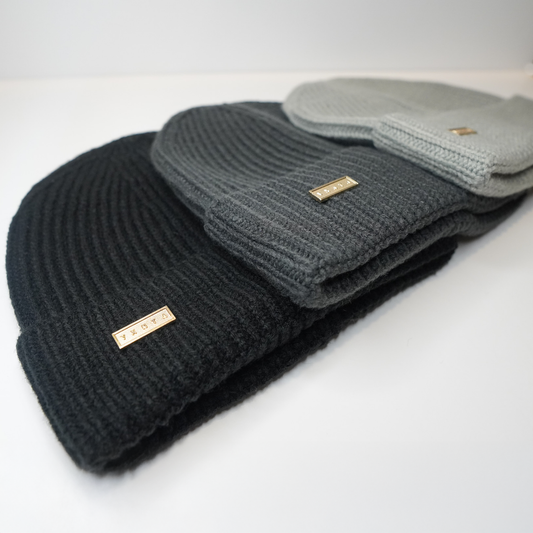 VXNTA Gold Logo Knit Ribbed Beanie